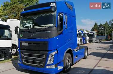 Тягач Volvo FH 13 2014 в  фото 17 Тягач Volvo FH 13 2014 в