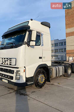 Бензовоз Volvo FH 13 2008 в 