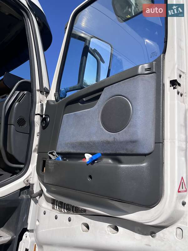 Тентований Volvo FH 13 2006 в Черкасах фото 5 Тентований Volvo FH 13 2006 в Черкасах