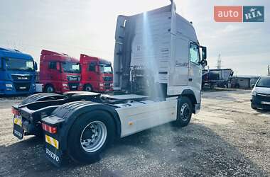 Тягач Volvo FH 13 2010 в 