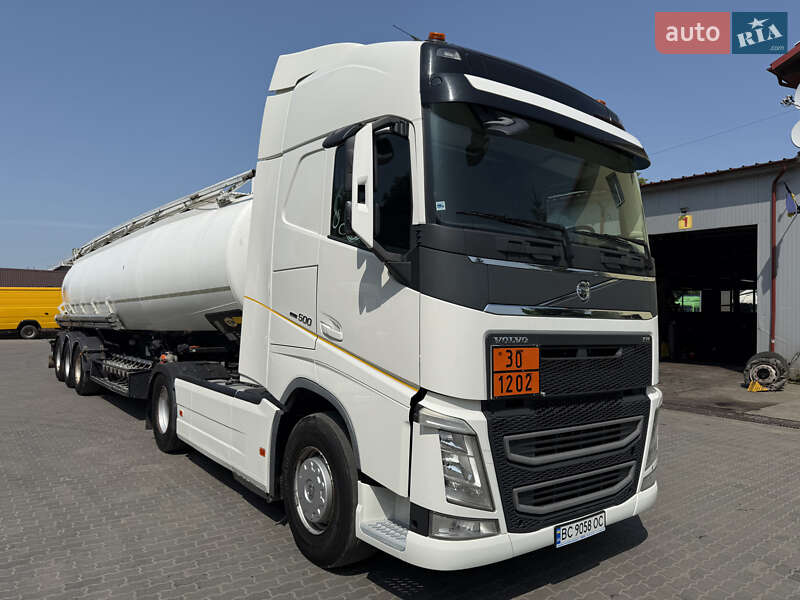 Тягач Volvo FH 13 2015 в Львові фото 3 Тягач Volvo FH 13 2015 в Львові
