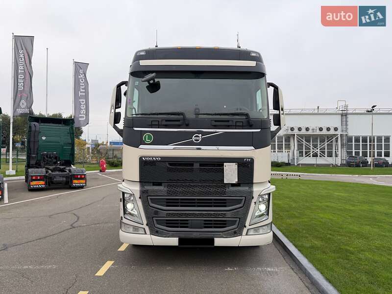 Тягач Volvo FH 13 2016 в Киеве фото 3 Тягач Volvo FH 13 2016 в Киеве
