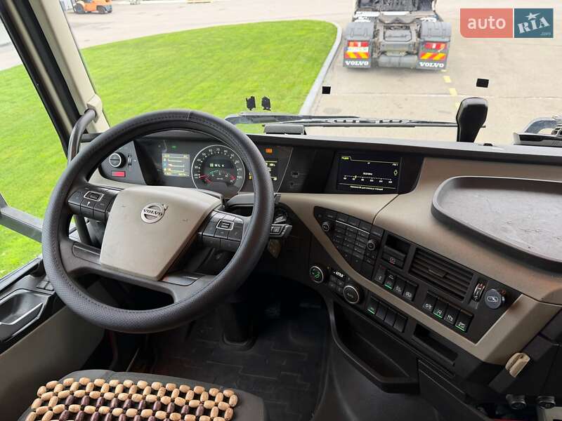 Тягач Volvo FH 13 2016 в Киеве фото 20 Тягач Volvo FH 13 2016 в Киеве