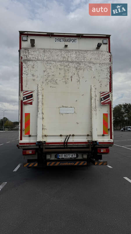 Для перевезення тварин Volvo FH 13 2012 в Дніпрі