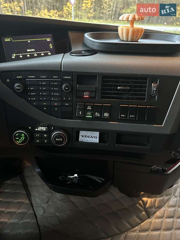 Тягач Volvo FH 13 2015 в Бродах фото 109 Тягач Volvo FH 13 2015 в Бродах