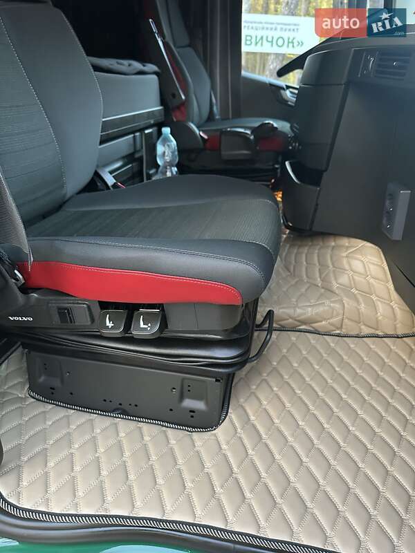 Тягач Volvo FH 13 2015 в Бродах фото 116 Тягач Volvo FH 13 2015 в Бродах