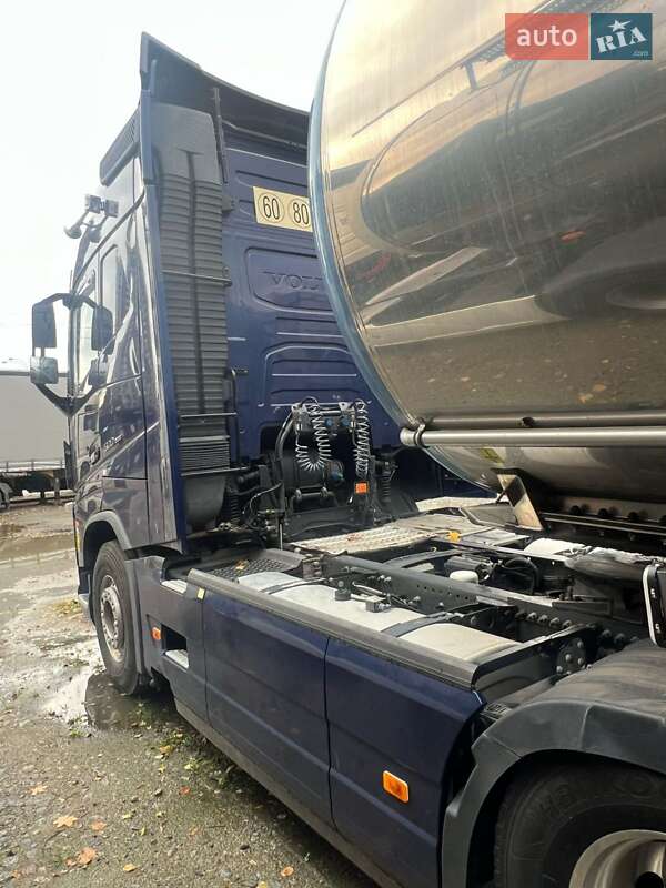 Тягач Volvo FH 13 2016 в Києві фото 8 Тягач Volvo FH 13 2016 в Києві