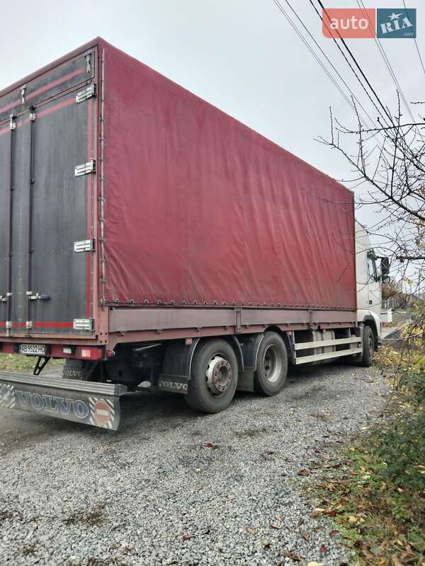 Вантажний фургон Volvo FH 13 2006 в Ладижині