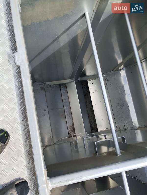 Кормовоз Volvo FH 13 2007 в Рівному фото 5 Кормовоз Volvo FH 13 2007 в Рівному