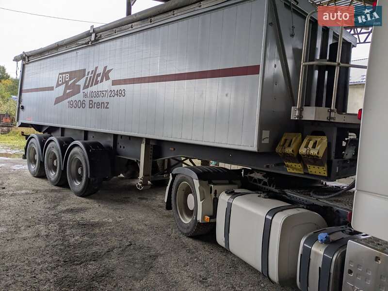 Самосвал Volvo FH 13 2007 в Косове