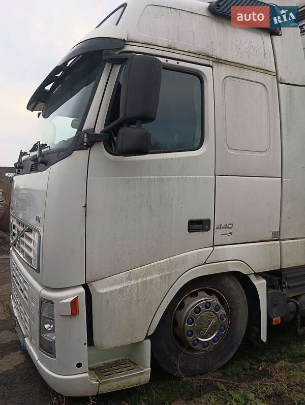 Тентованый Volvo FH 13 2007 в Луцке