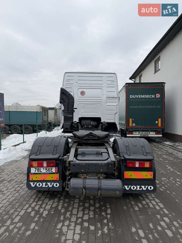 Тягач Volvo FH 13 2013 в Тячеве