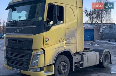 Тягач Volvo FH 13 2015 в Києві