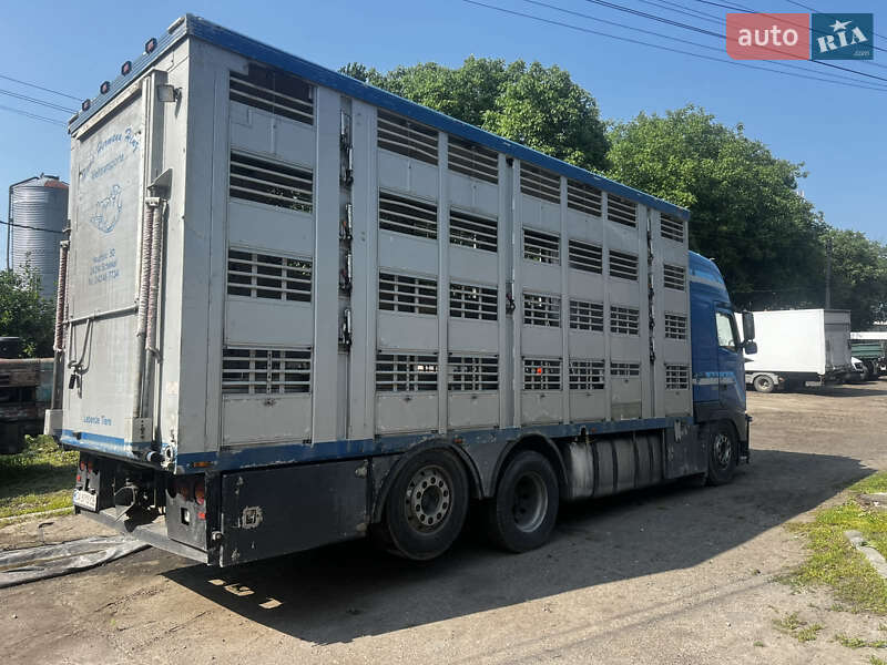 Для перевозки животных Volvo FH 16 2012 в 
