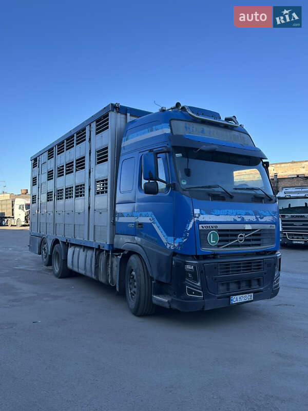 Для перевезення тварин Volvo FH 16 2011 в Первомайську