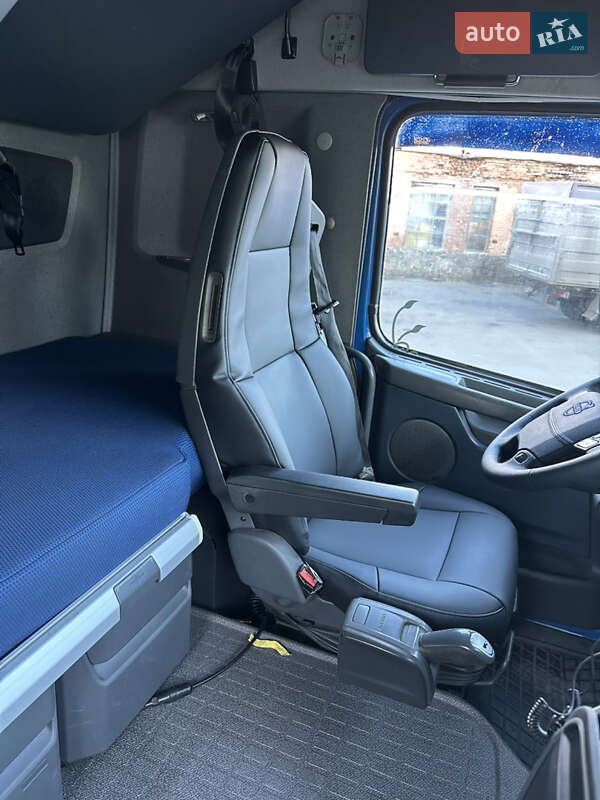 Для перевезення тварин Volvo FH 16 2011 в Первомайську