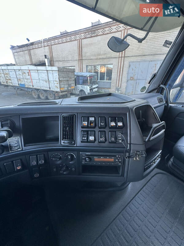 Для перевезення тварин Volvo FH 16 2011 в Первомайську