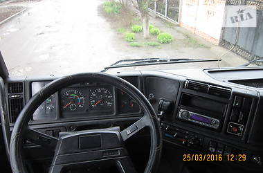 Грузовой фургон Volvo FH 1994 в Запорожье