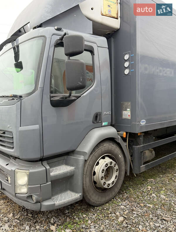 Рефрижератор Volvo FL 7 2010 в Виннице