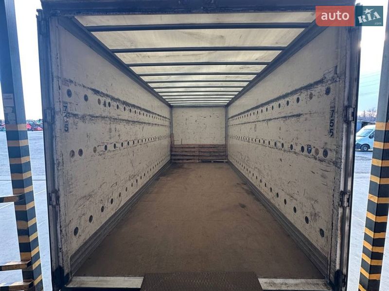 Грузовой фургон Volvo FL 7 2009 в Днепре