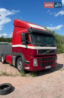 Тягач Volvo FM 11 2010 в Ровно