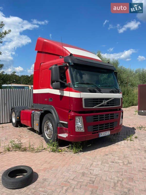 Тягач Volvo FM 11 2010 в Ровно