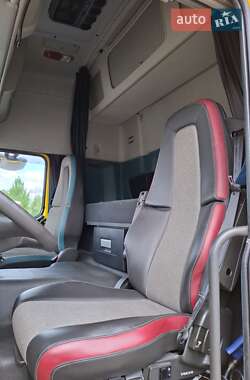 Грузовой фургон Volvo FM 11 2015 в 