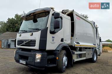 Мусоровоз Volvo FM 12 2010 в Луцке