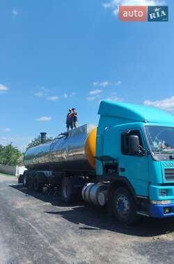 Тягач Volvo FM 12 2002 в 