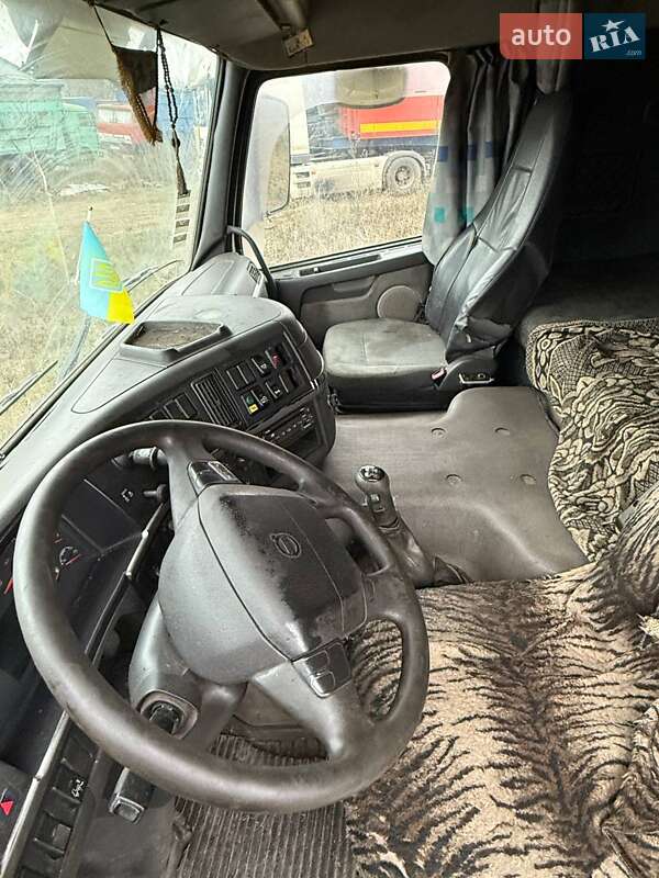 Зерновоз Volvo FM 12 2005 в Днепре