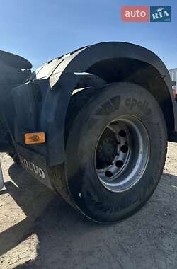 Тягач Volvo FM 12 2010 в  фото 17 Тягач Volvo FM 12 2010 в
