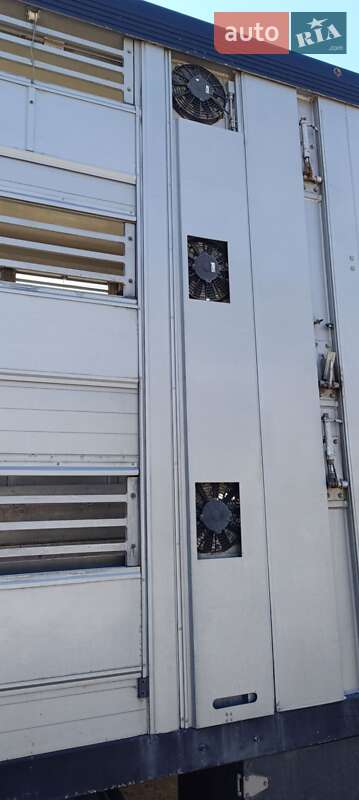 Для перевезення тварин Volvo FM 12 2006 в Білій Церкві