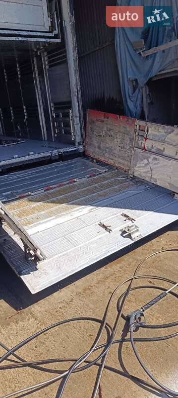 Для перевезення тварин Volvo FM 12 2006 в Білій Церкві