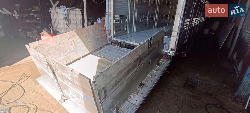 Для перевезення тварин Volvo FM 12 2006 в Білій Церкві