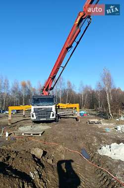 Бетононасос Volvo FM 12 2005 в Львові