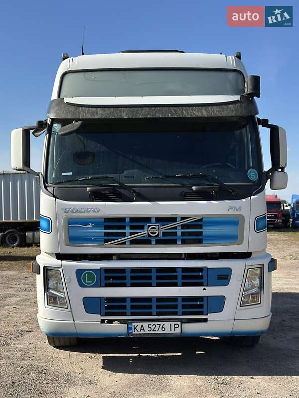 Тягач Volvo FM 12 2010 в Киеве