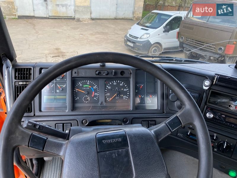 Самосвал Volvo FM 12 2001 в Виннице