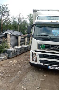 Тентований Volvo FM 9 2006 в 