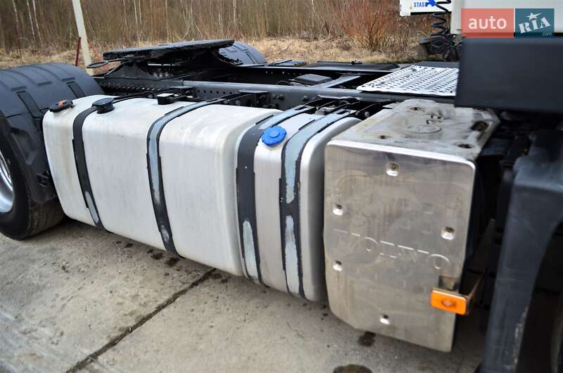 Тягач Volvo FM 9 2011 в Львові