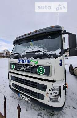 Тягач Volvo FM 9 2007 в Чемеровцах