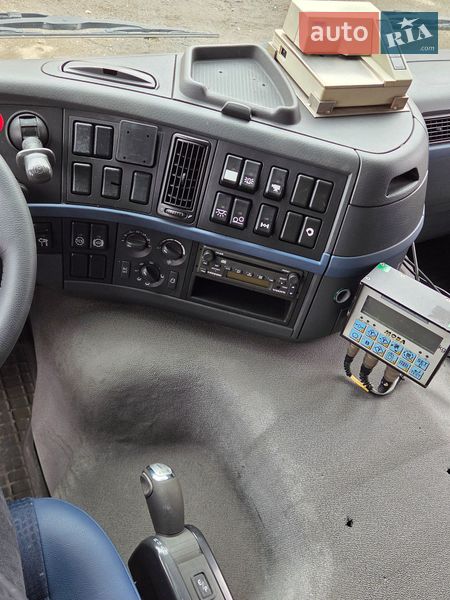 Кормовоз Volvo FM 9 2008 в Черновцах