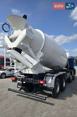Бетономешалка (Миксер) Volvo FMX 11 2010 в 