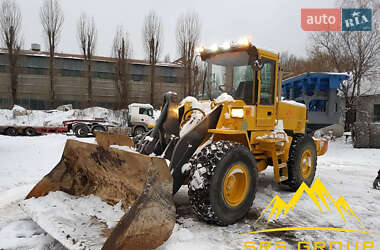 Фронтальный погрузчик Volvo L 120F 1998 в 