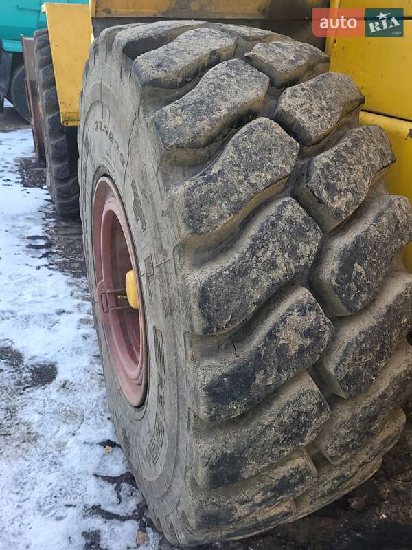 Фронтальный погрузчик Volvo L 120F 1998 в 