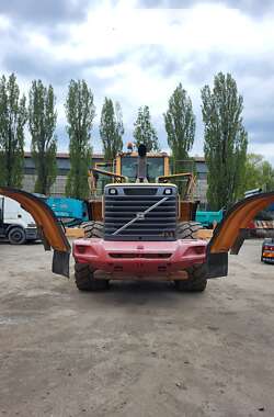 Фронтальный погрузчик Volvo L 180 2007 в Киеве