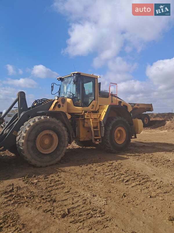 Фронтальный погрузчик Volvo L 180 2017 в Кропивницком