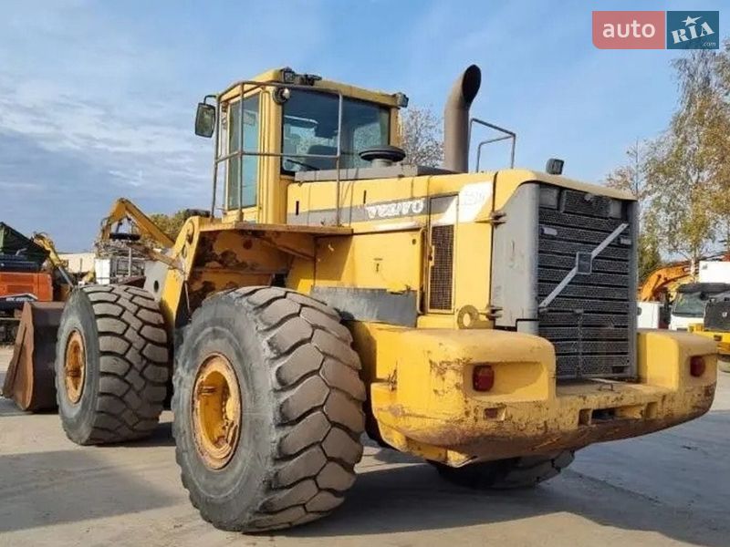 Volvo L 220D 2000