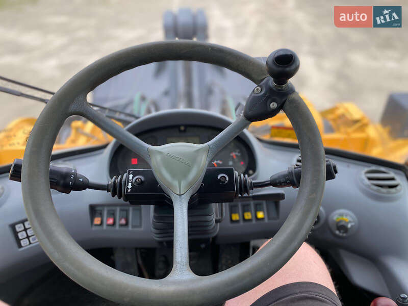 Фронтальный погрузчик Volvo L 220G 1998 в Львове фото 24 Фронтальный погрузчик Volvo L 220G 1998 в Львове