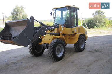 Фронтальный погрузчик Volvo L30B 2002 в Виннице