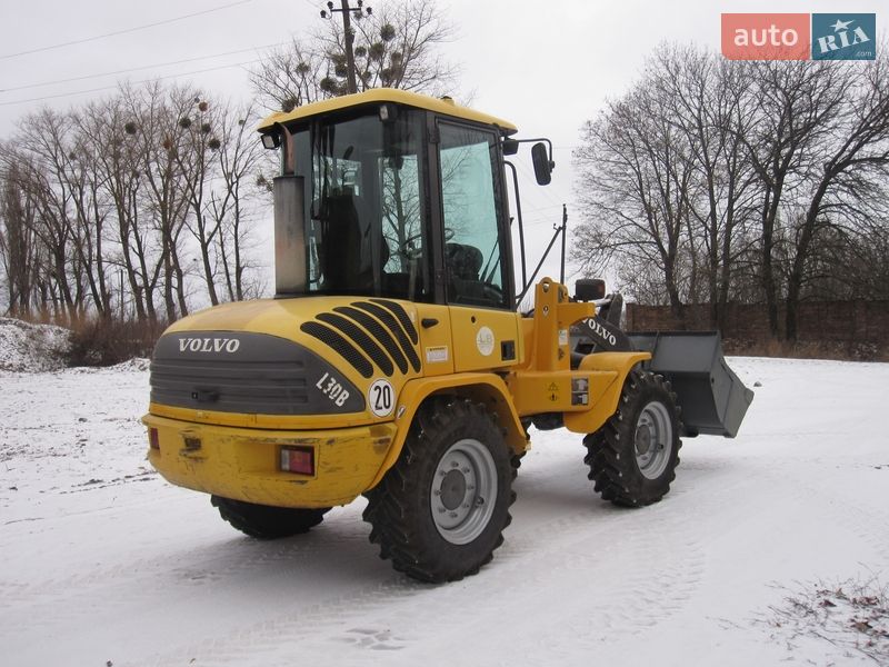 Фронтальный погрузчик Volvo L30B 2002 в Виннице